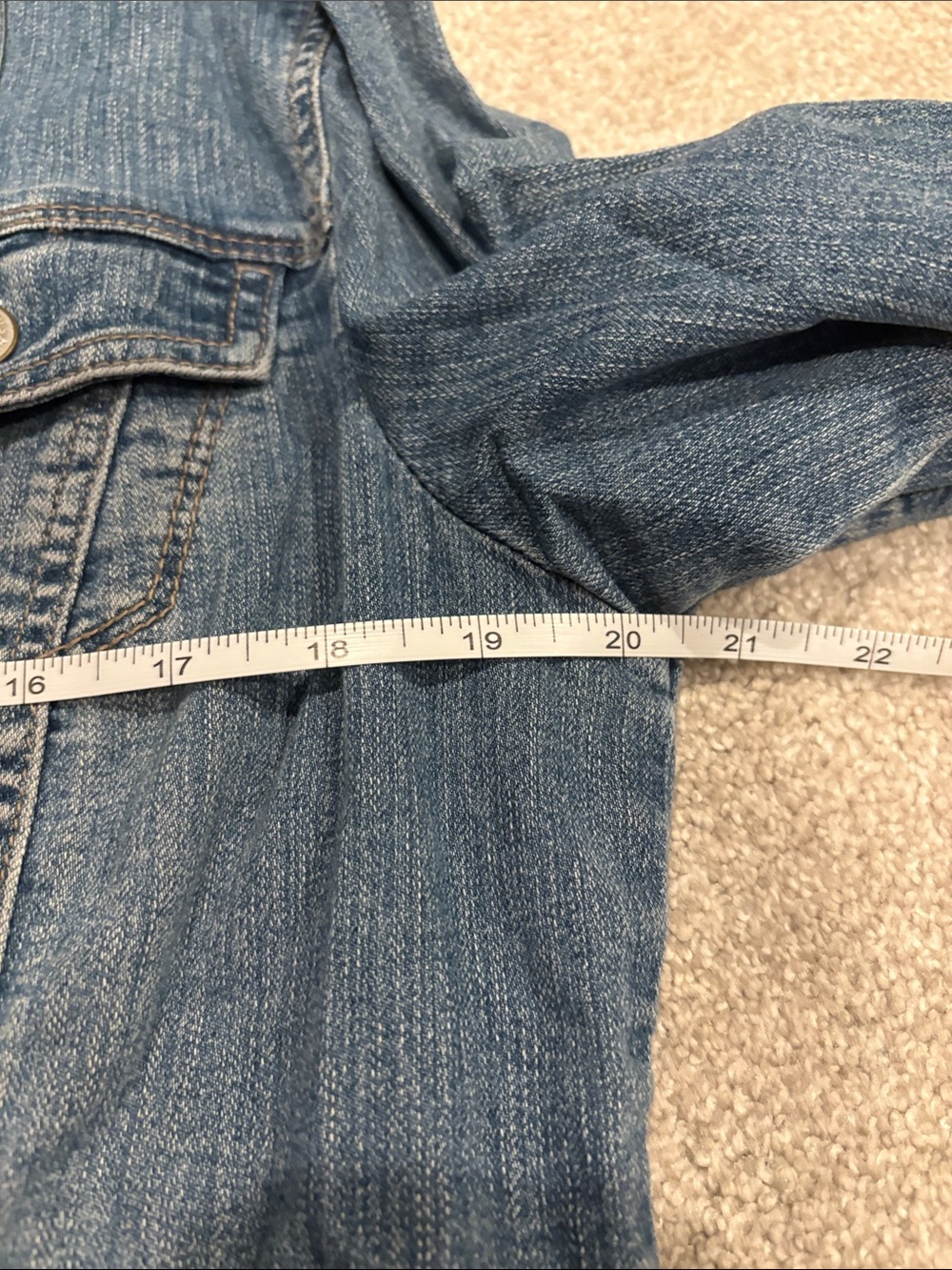 Jean jacket - Picture 9 of 9